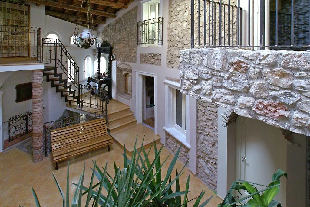 Antica Corte B&B Malcesine 0*,