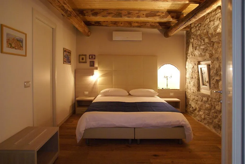 Antica Corte B&B Malcesine