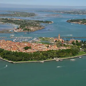 venezia-vaniglia-guest-house.hotelslidodijesolo.com/
